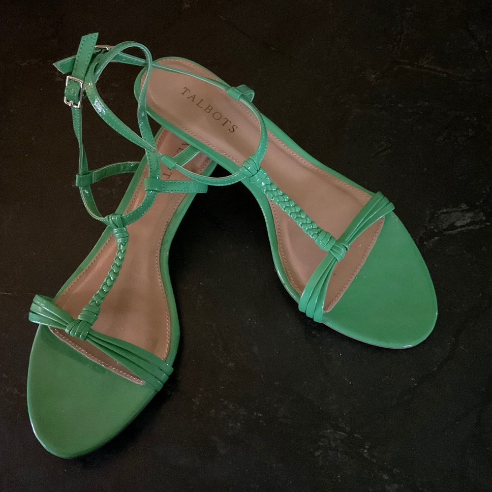 Talbots Green patent leather scrappy sandals with slight wooden wedge.